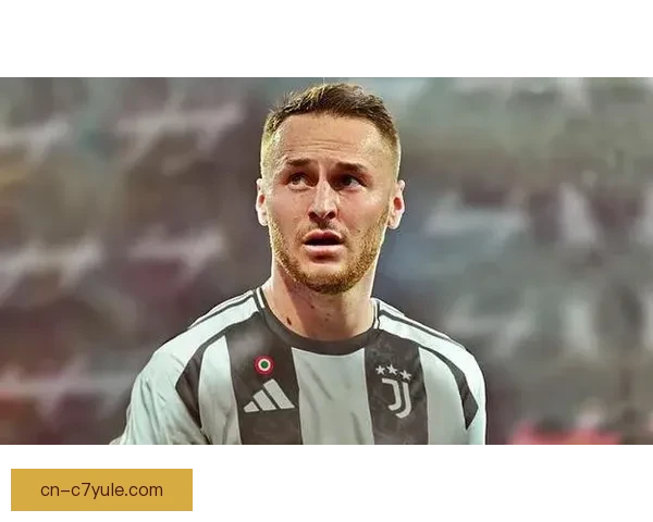 官方尤文签下新生代贡杜兹中场